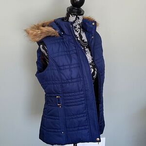Weatherproof puffer womens vest M